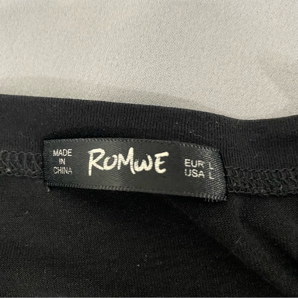 ROMWE Men’s L Short Sleeve Skulls Graphics T Shirt Black - Picture 2 of 6